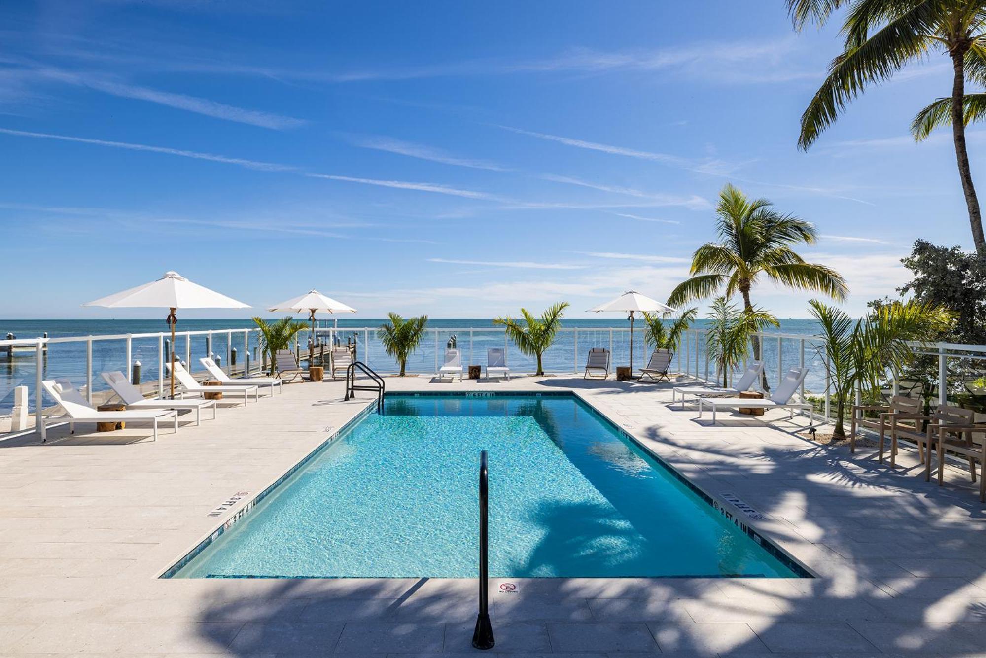 Pines & Palms Resort Islamorada Exterior photo
