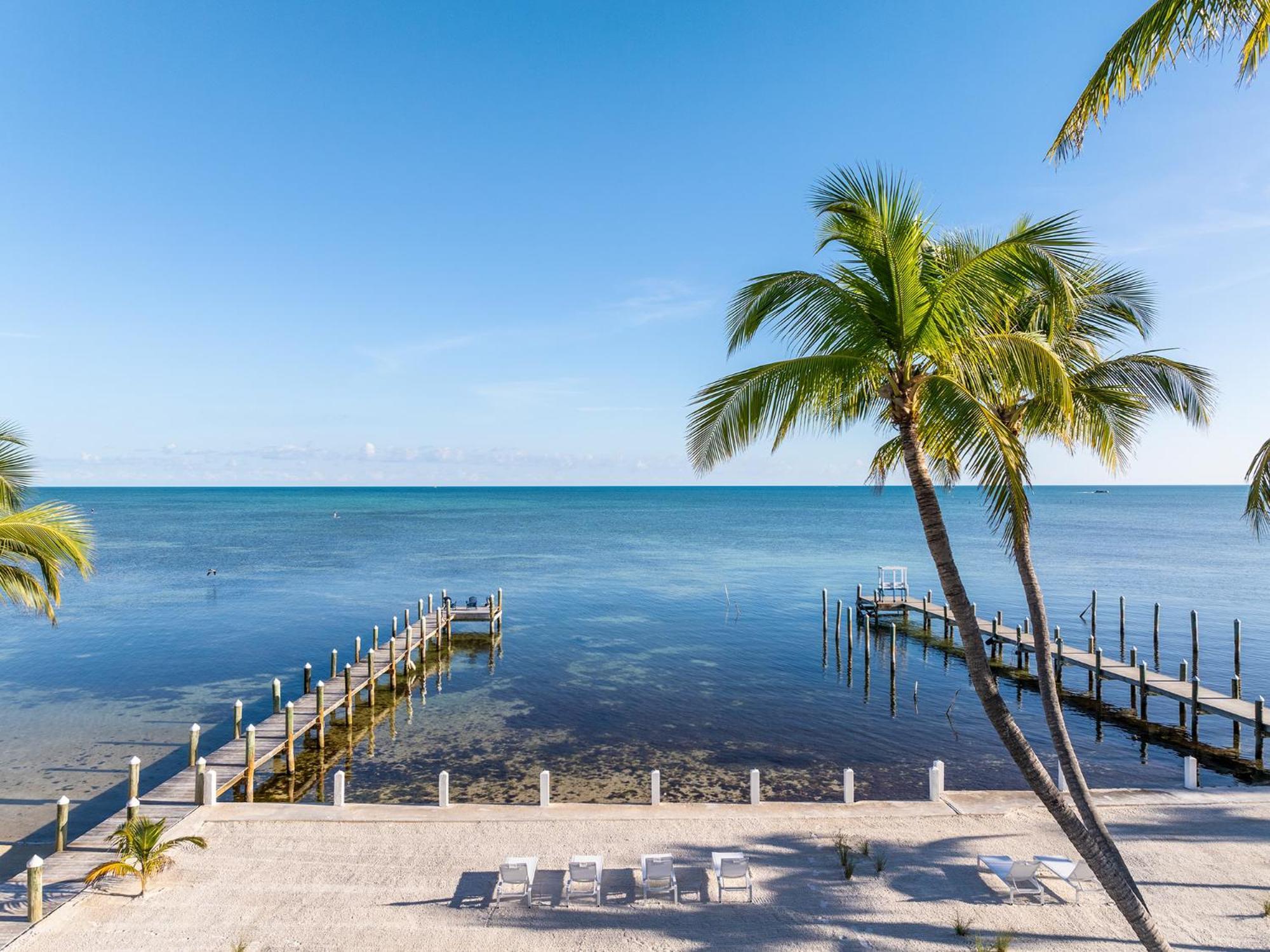 Pines & Palms Resort Islamorada Exterior photo