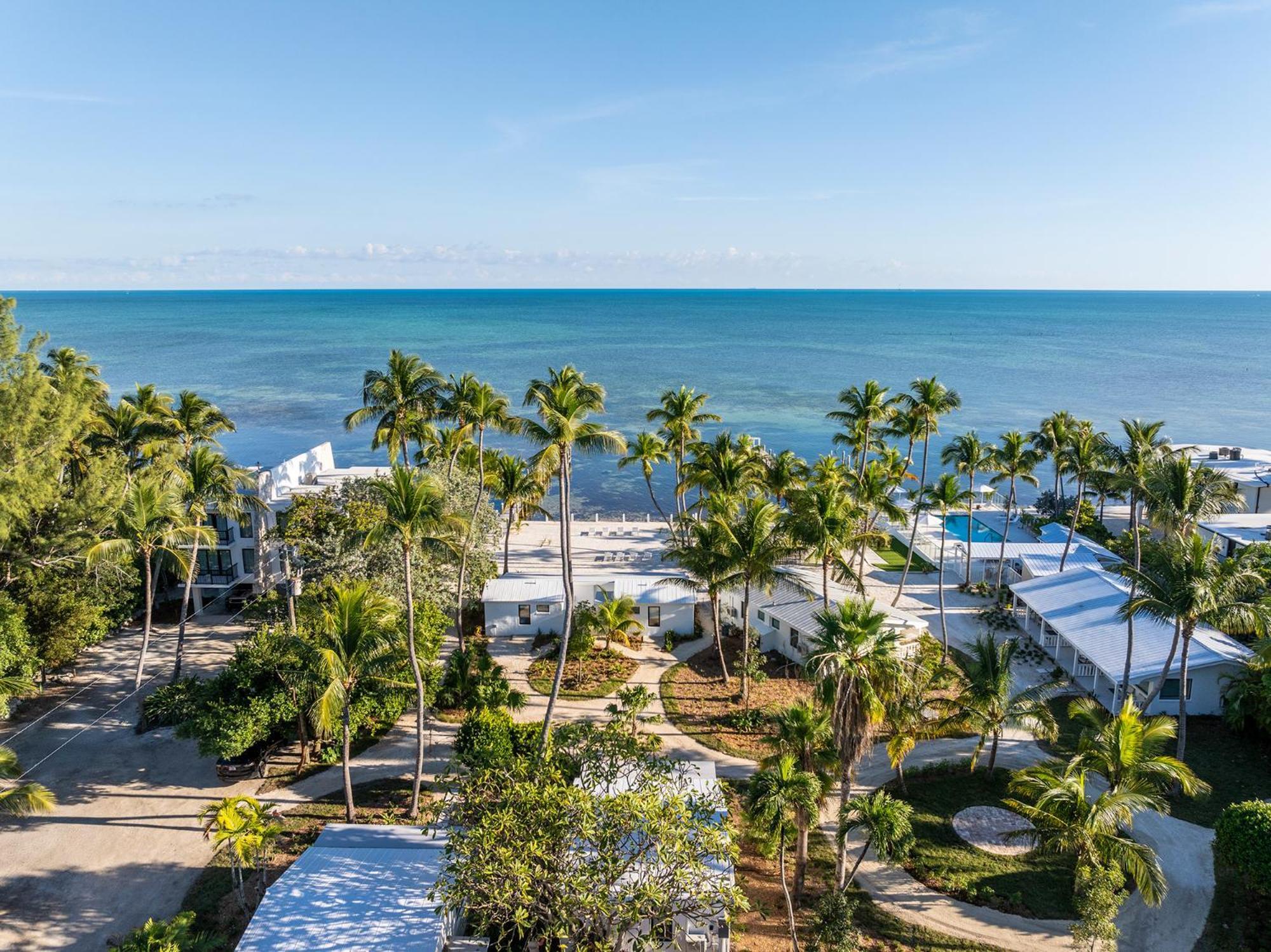 Pines & Palms Resort Islamorada Exterior photo