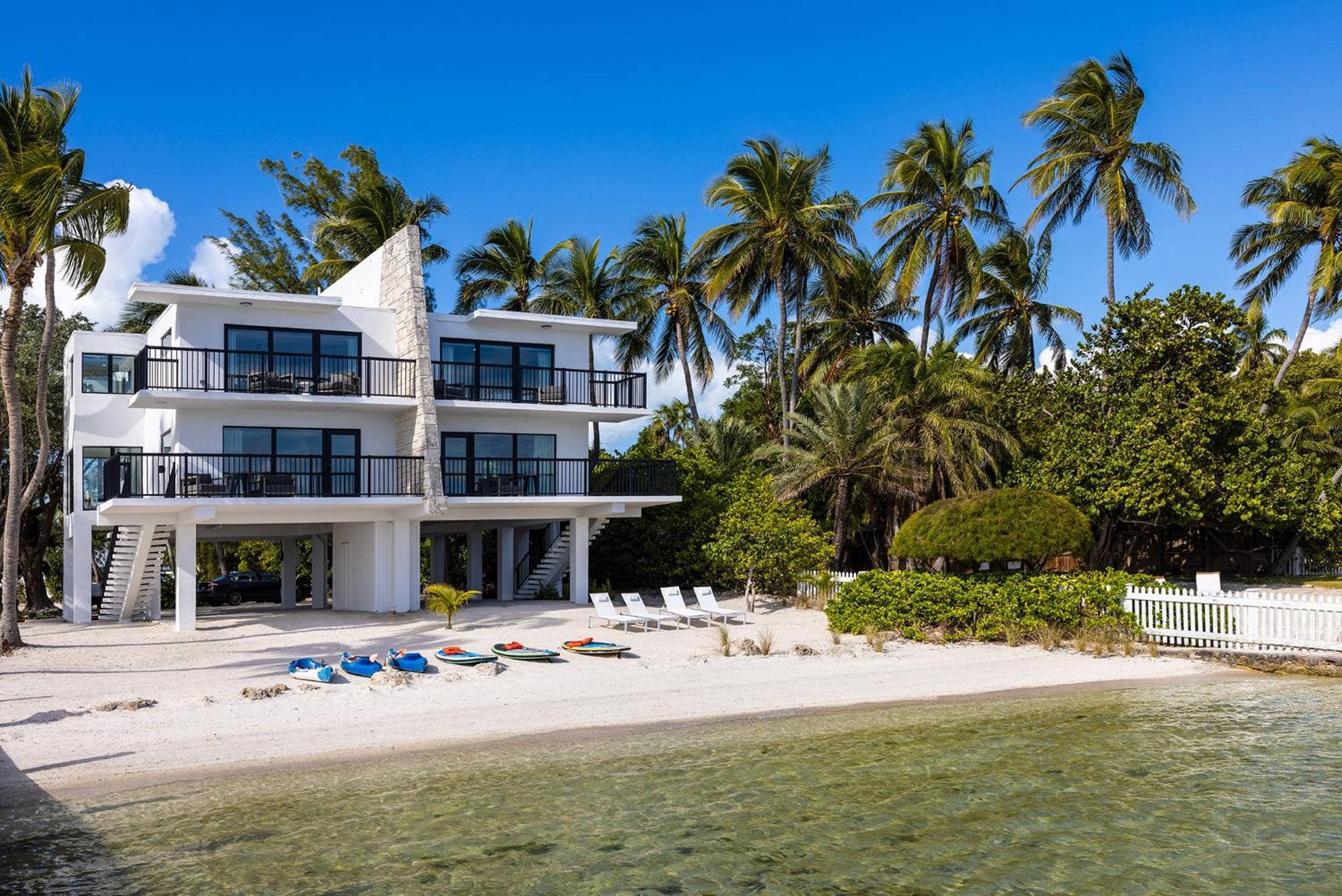 Pines & Palms Resort Islamorada Exterior photo