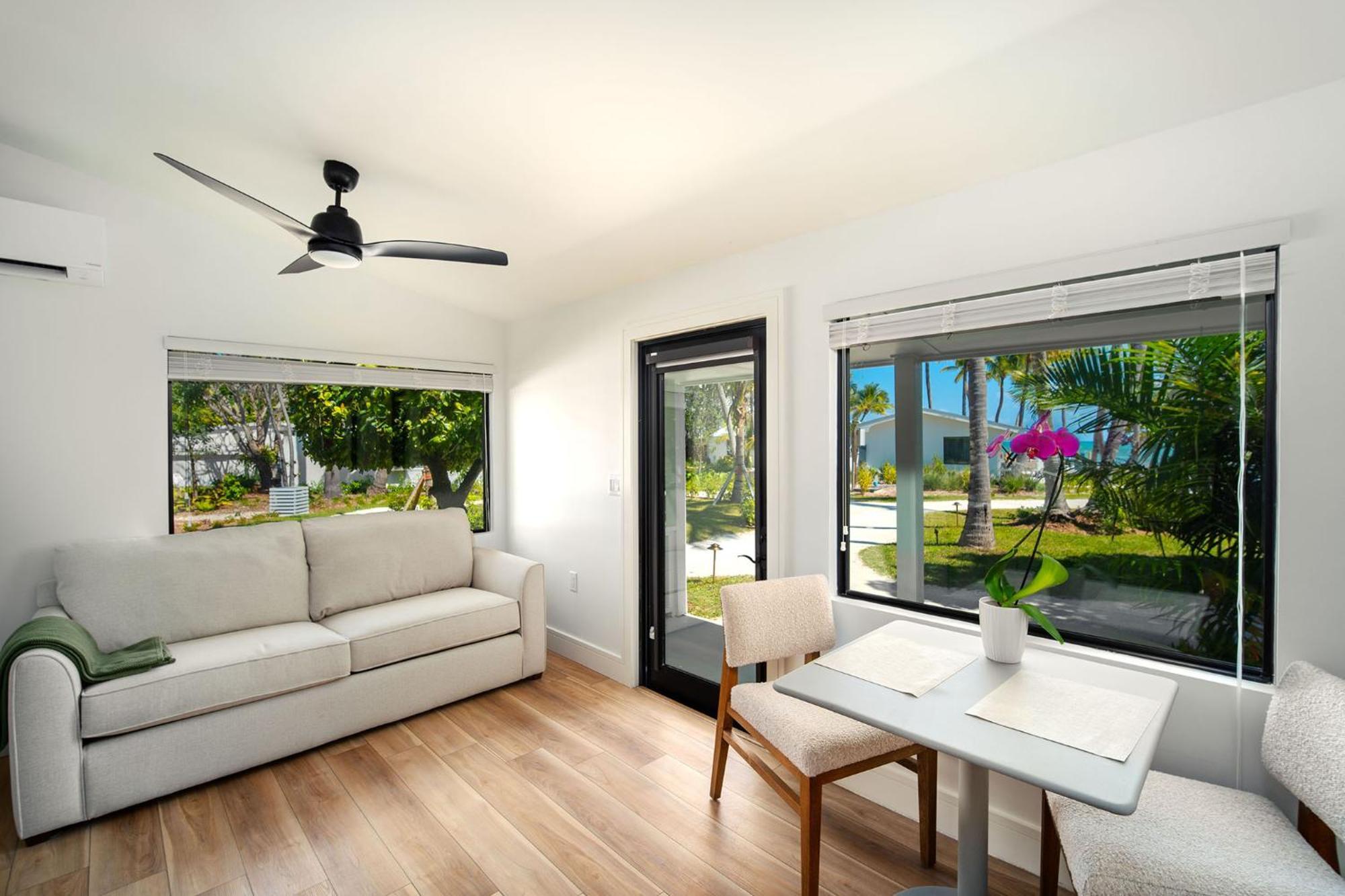 Pines & Palms Resort Islamorada Exterior photo